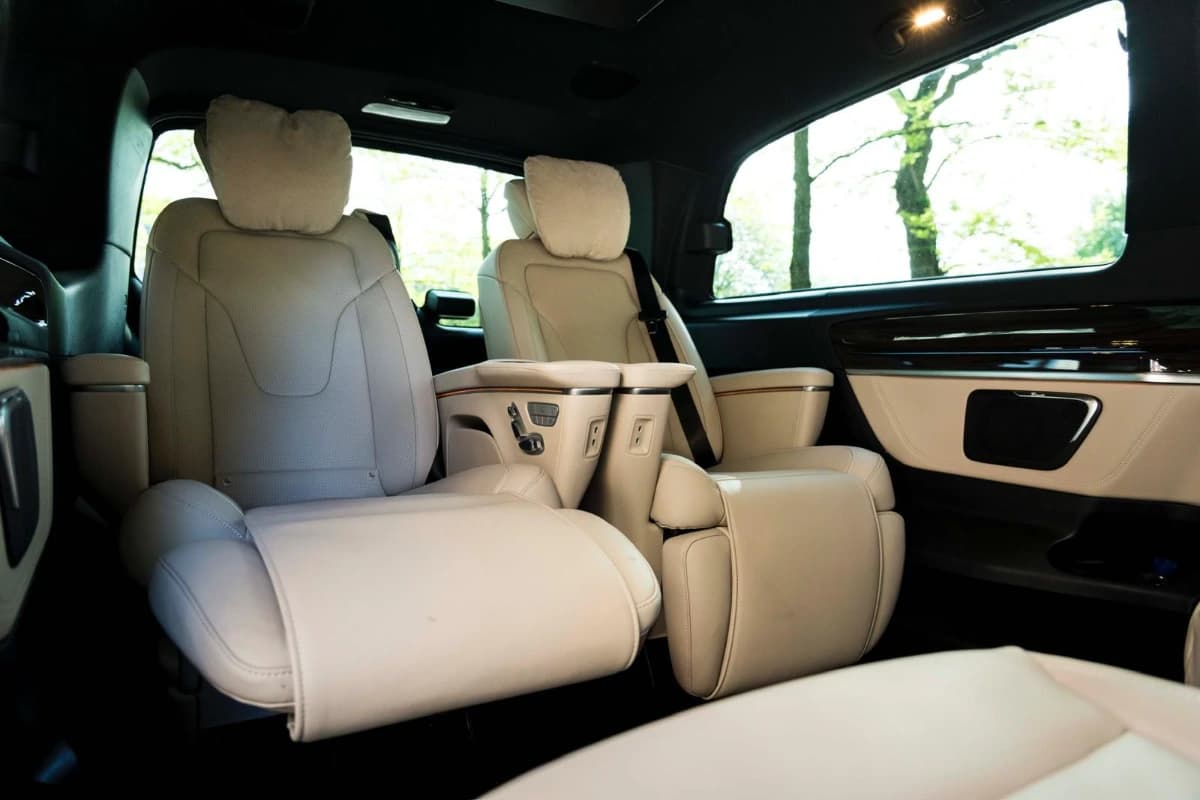 Mercedes V-Class 5-seater for luxury group transfers in Amsterdam